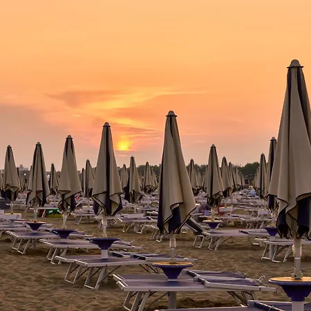 Appartement Beachfront With A Big Terrace - Beahost Bibione