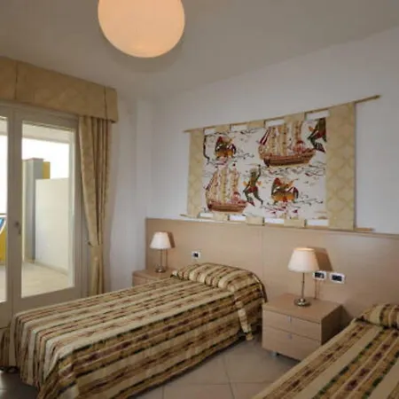 Beachfront With A Big Terrace - Beahost Διαμέρισμα *