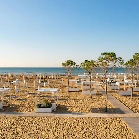 Beachfront With A Big Terrace - Beahost Διαμέρισμα Μπιμπιόνε